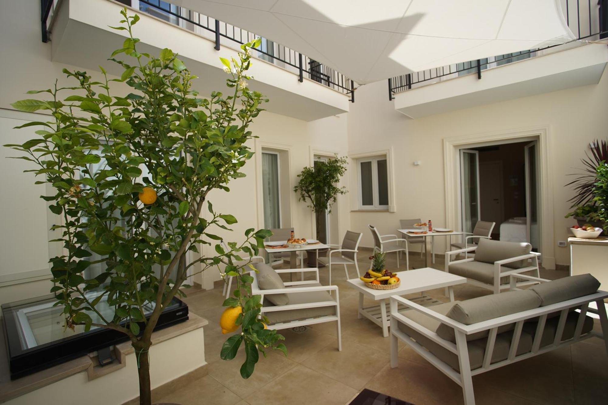 Palazzo Bibbi - Rooms To Live Reggio di Calabria Luaran gambar